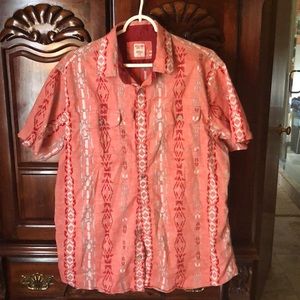 Men’s casual shirt